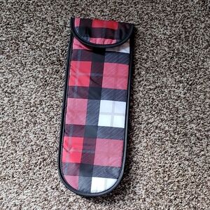 Thirty-One Flat Iron Case